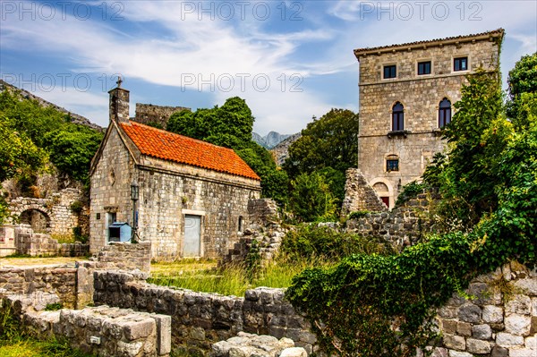 Venetian palace from the 15th century with the church of St Jovan