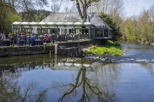 Restaurant-brasserie Le Pavillon along the river Lesse at the estate of the Caves of Han-sur-Lesse