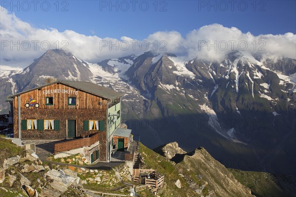 Edelweissspitze 2572 m