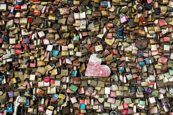 Love locks