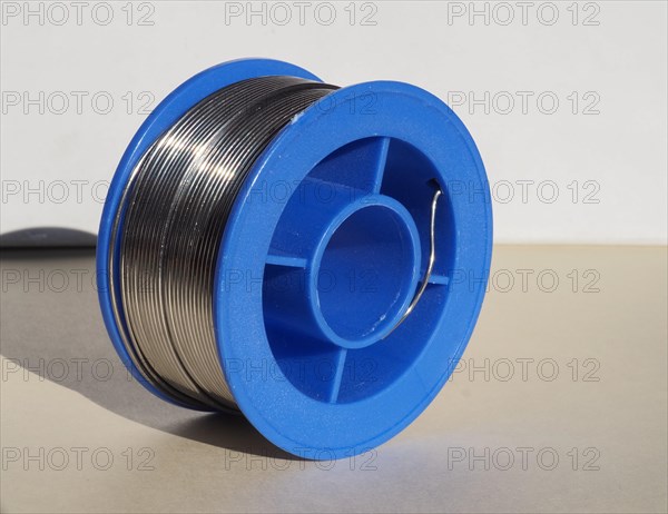 Solder wire spool