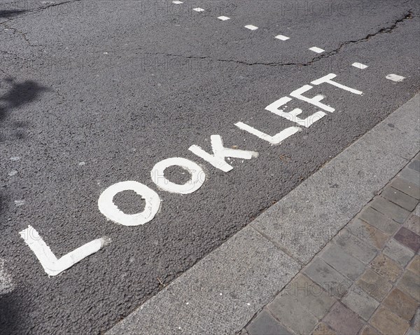 Look Left sign