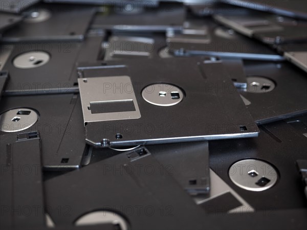 Magnetic disc aka diskette