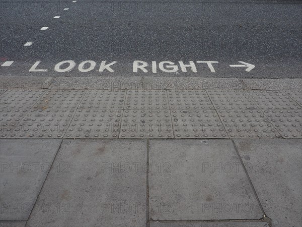 Look right sign
