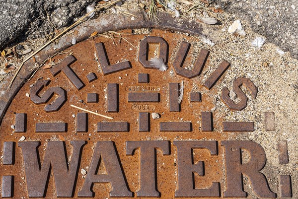 Manhole cover