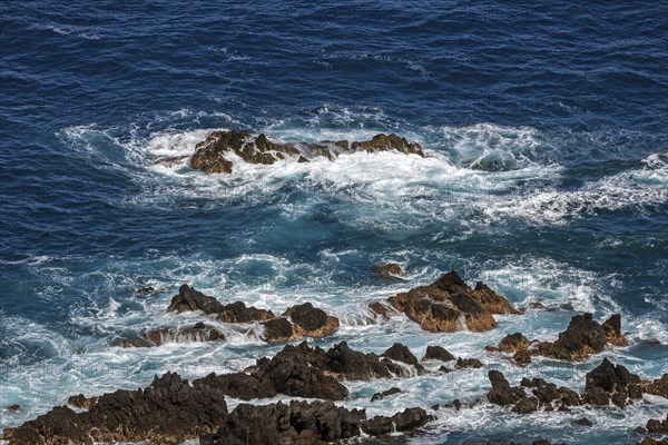 Sea surf off Porto Moniz