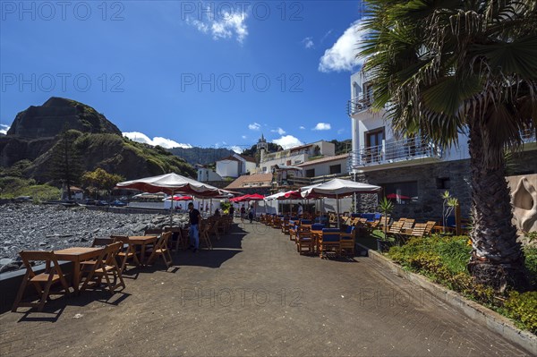 Restaurant of the Hotel Vila Bela on the beach of Porto da Cruz