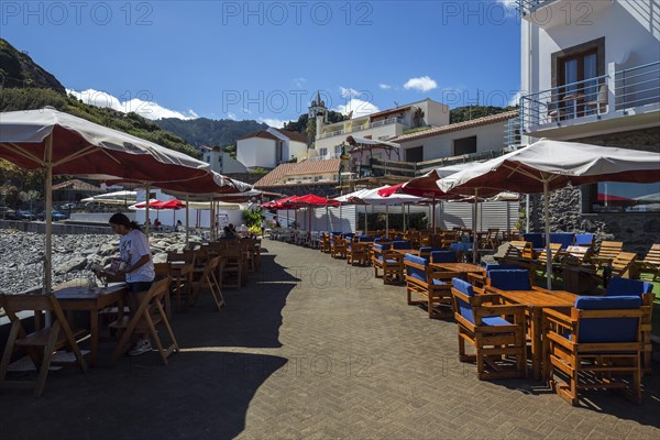Restaurant of the Hotel Vila Bela on the beach of Porto da Cruz