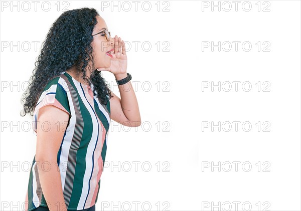 Afro woman screaming and announcing an advertising. Afro girl with glasses announcing a promotion