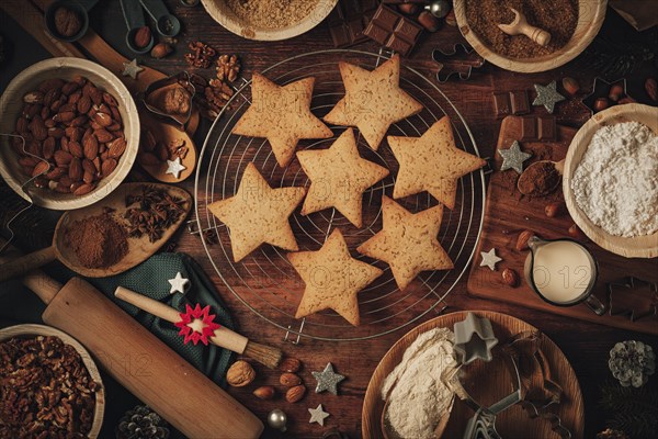 Baked Christmas biscuits on a cake rack