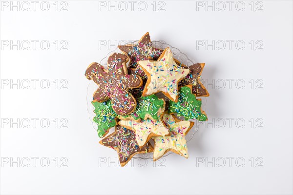 Glass plate with decorated gingerbread