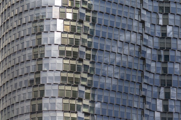 Detailed view of an office facade in La Defence