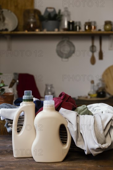 Arrangement with bottles