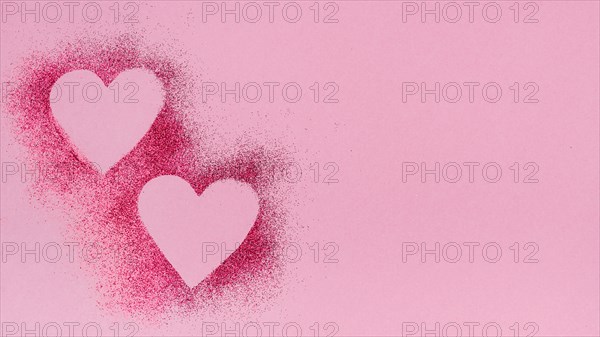 Heart shapes from glitter powder