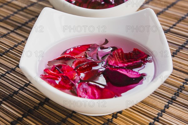 Petals flowing essential oil