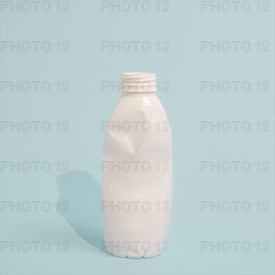 Arrangement non eco friendly plastic bottle