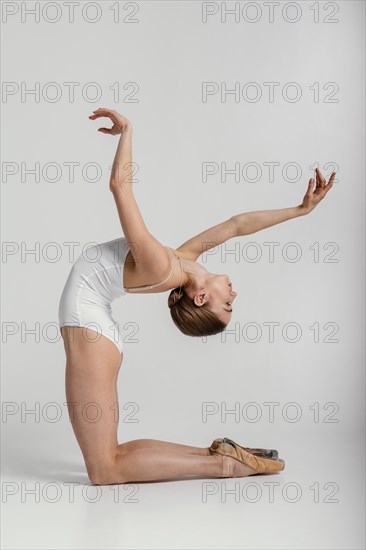 Full shot ballerina position 2