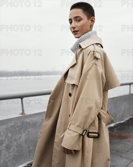 Medium shot woman outdoors