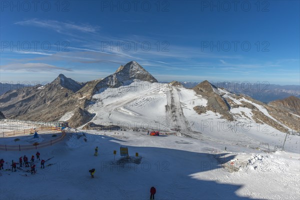 Year-round ski resort