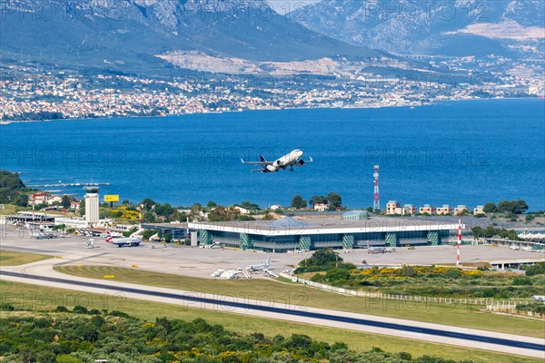 A Lufthansa Airbus A320neo aircraft with the registration D-AINT at Split Airport