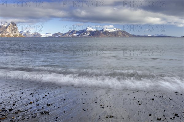 Coastline along Gashamna