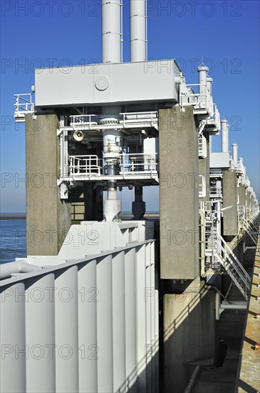 Storm flood barrier