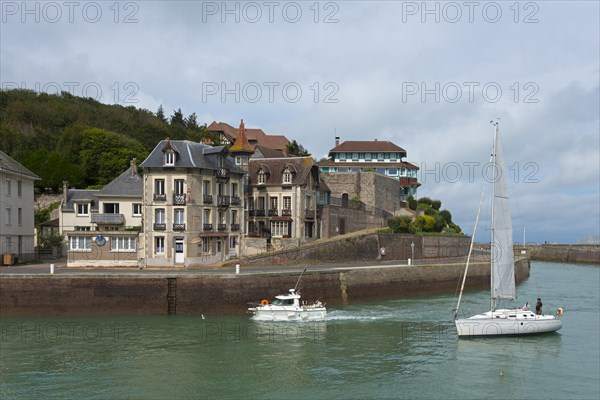 Ships in the harbour entrance