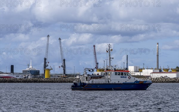 Police boat