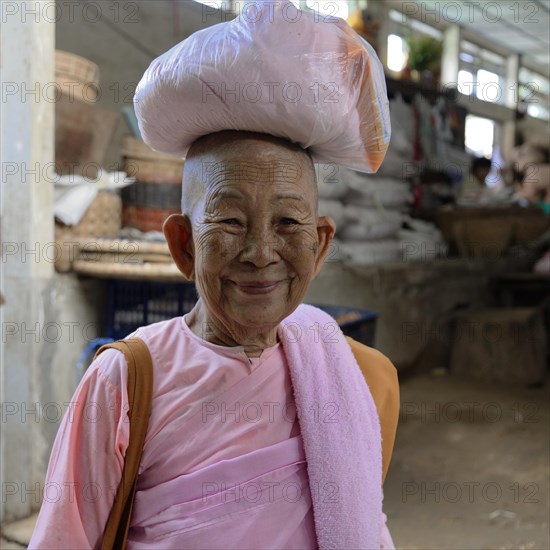 Buddhist nun