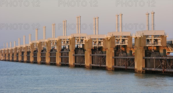 Storm flood barrier