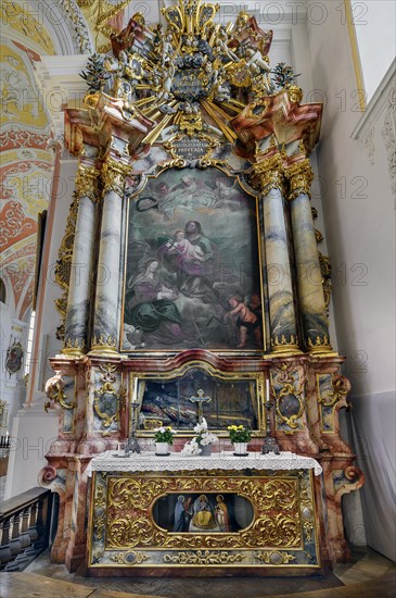 Side altar