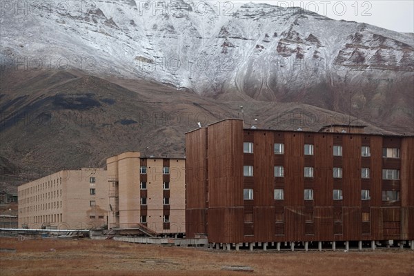 Flats at Pyramiden