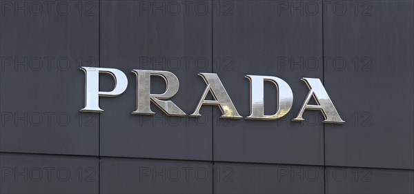 Logo Prada