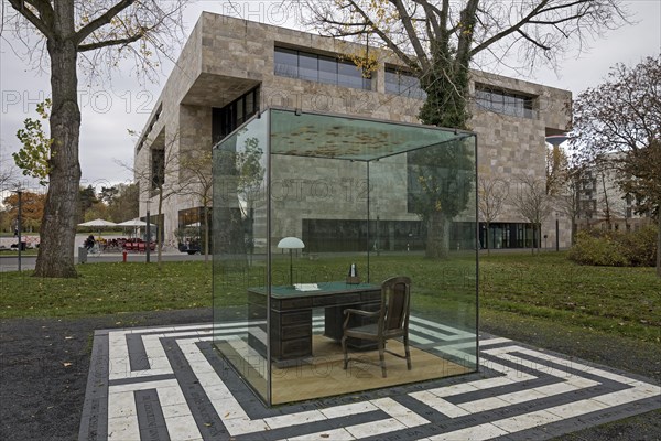 Adorno monument by Vadim Zakharov on Theodor-W.-Adorno-Platz at Goethe University