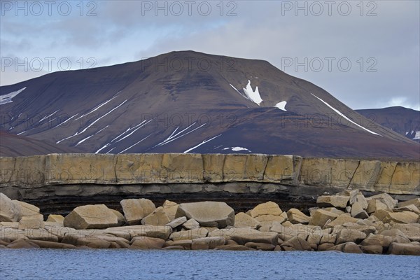 Rock stratification along the coast of Boltodden