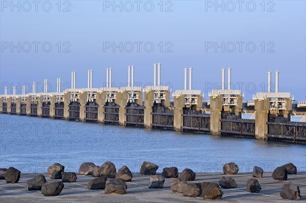 Storm flood barrier