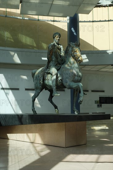 Equestrian statue of Marcus Aurelius