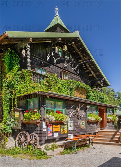Historic guesthouse Trifterklause Schwellhaeusl at the Bavarian Forest National Park