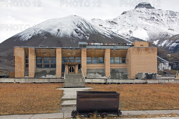 Swimming pool entrance at Pyramiden