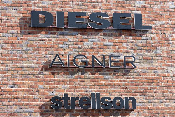Logo of the fashion companies Diesel