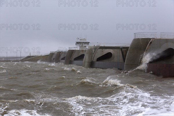 Eider barrage