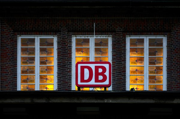 DB Deutsche Bahn logo