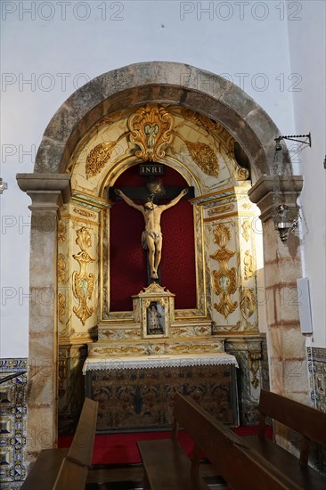 Side altar