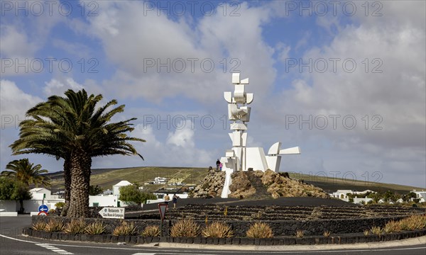 Sculpture Monumento al Campesino by the artist Cesar Manrique