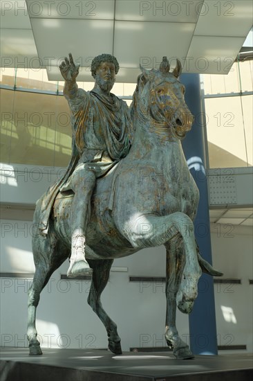 Equestrian statue of Marcus Aurelius