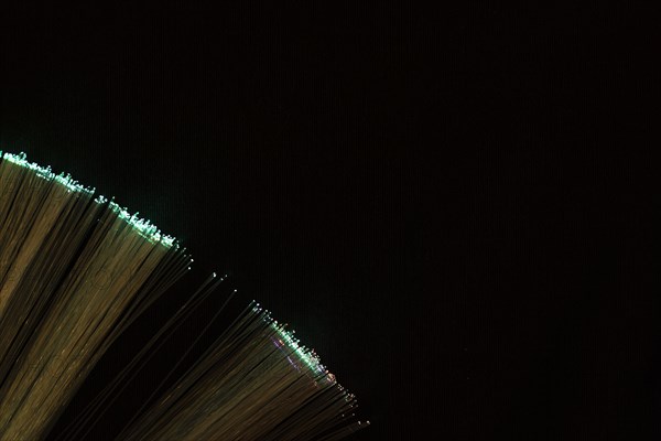 Optical fiber straws with light