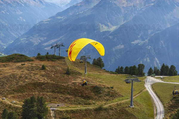 Tandem paragliding flight