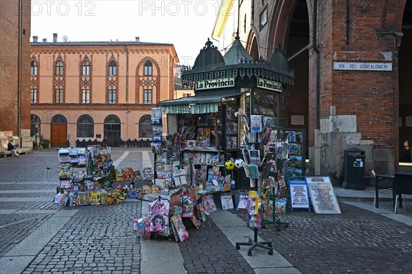 Kiosk in Piazza del Comune