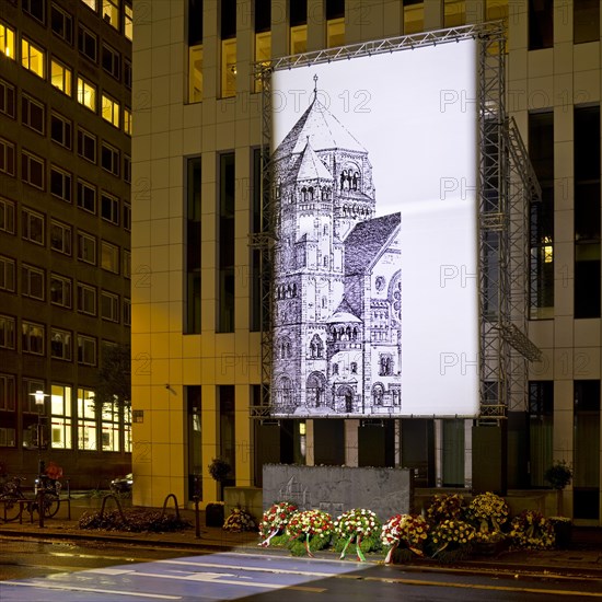 Light installation by Mischa Kuball entitled missing link at the site of the destroyed synagogue