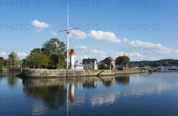 Lighthouse at the east pier